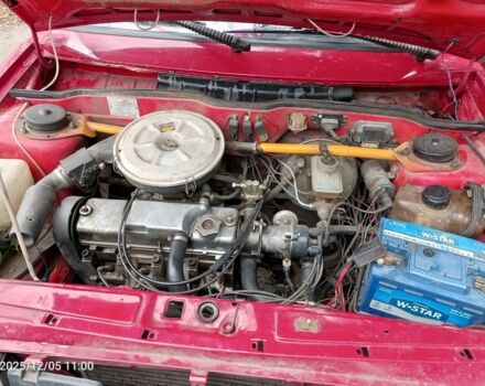 Красный ВАЗ 2108, объемом двигателя 1.3 л и пробегом 100 тыс. км за 913 $, фото 9 на Automoto.ua