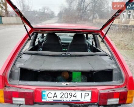 Красный ВАЗ 2108, объемом двигателя 1.29 л и пробегом 200 тыс. км за 1930 $, фото 4 на Automoto.ua