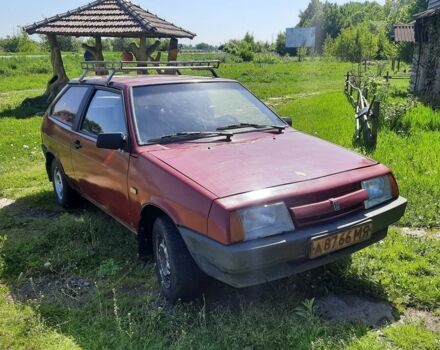 Красный ВАЗ 2108, объемом двигателя 0 л и пробегом 250 тыс. км за 400 $, фото 2 на Automoto.ua