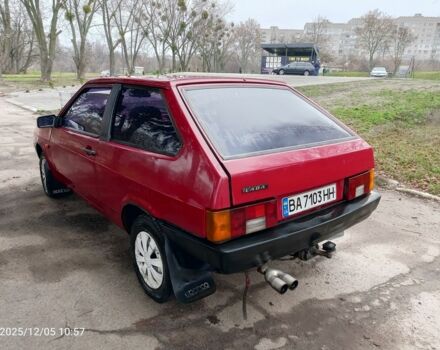 Красный ВАЗ 2108, объемом двигателя 1.3 л и пробегом 100 тыс. км за 913 $, фото 3 на Automoto.ua