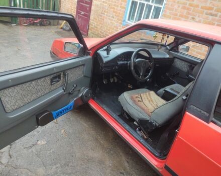 Красный ВАЗ 2108, объемом двигателя 1.3 л и пробегом 250 тыс. км за 1200 $, фото 2 на Automoto.ua