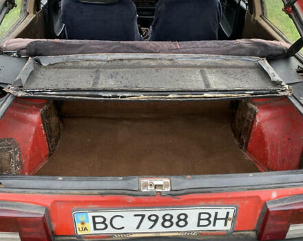 Красный ВАЗ 2108, объемом двигателя 1.3 л и пробегом 300 тыс. км за 599 $, фото 6 на Automoto.ua