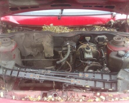 Красный ВАЗ 2108, объемом двигателя 1 л и пробегом 1000 тыс. км за 358 $, фото 5 на Automoto.ua