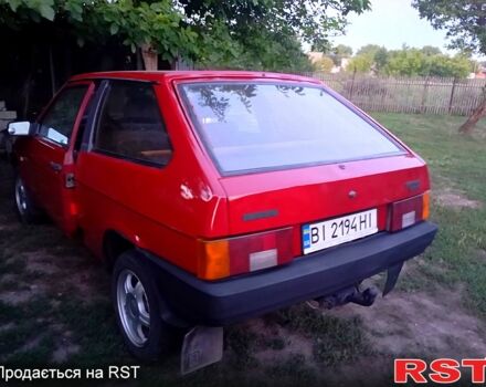 Красный ВАЗ 2108, объемом двигателя 1.3 л и пробегом 250 тыс. км за 950 $, фото 3 на Automoto.ua