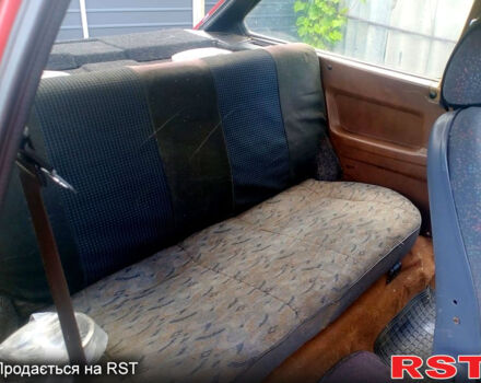 Красный ВАЗ 2108, объемом двигателя 1.5 л и пробегом 99 тыс. км за 900 $, фото 8 на Automoto.ua
