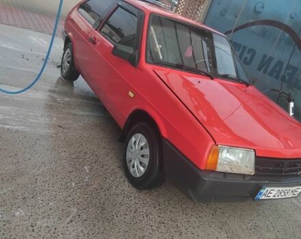 Красный ВАЗ 2108, объемом двигателя 1 л и пробегом 300 тыс. км за 1095 $, фото 2 на Automoto.ua