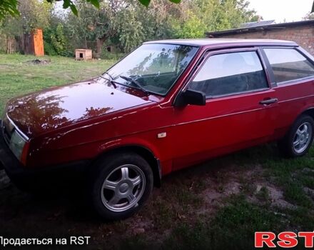 Красный ВАЗ 2108, объемом двигателя 1.3 л и пробегом 250 тыс. км за 950 $, фото 2 на Automoto.ua