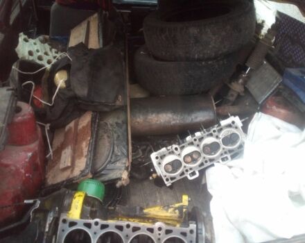 Красный ВАЗ 2108, объемом двигателя 1 л и пробегом 1000 тыс. км за 358 $, фото 4 на Automoto.ua