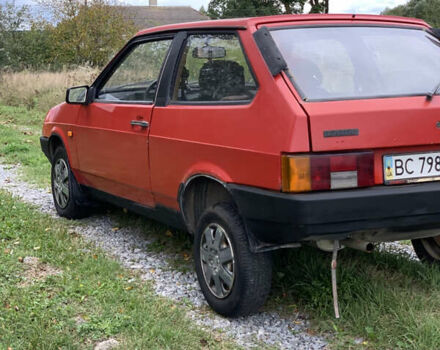 Красный ВАЗ 2108, объемом двигателя 1.3 л и пробегом 300 тыс. км за 599 $, фото 4 на Automoto.ua