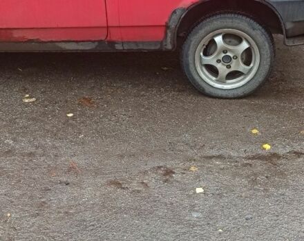 ВАЗ 2108 1987 у Харкові на Automoto.ua Червоний ВАЗ 2108, об'ємом двигуна 1.5 л та пробігом 100 тис. км за 800 $, фото 2 на Automoto.ua