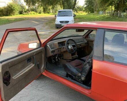 Красный ВАЗ 2108, объемом двигателя 1.5 л и пробегом 207 тыс. км за 581 $, фото 4 на Automoto.ua