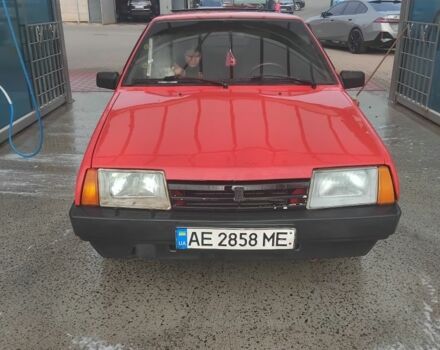 Красный ВАЗ 2108, объемом двигателя 1 л и пробегом 300 тыс. км за 1095 $, фото 4 на Automoto.ua
