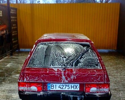 Красный ВАЗ 2108, объемом двигателя 1.3 л и пробегом 167 тыс. км за 1180 $, фото 1 на Automoto.ua