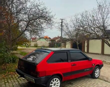 Красный ВАЗ 2108, объемом двигателя 1.5 л и пробегом 100 тыс. км за 2100 $, фото 2 на Automoto.ua