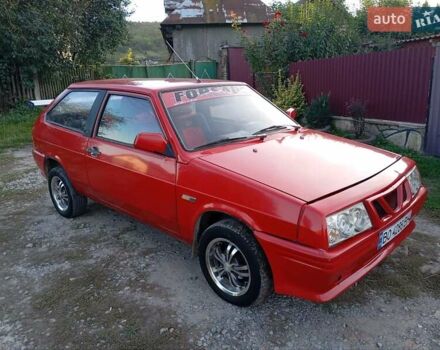 Красный ВАЗ 2108, объемом двигателя 1.5 л и пробегом 280 тыс. км за 1385 $, фото 4 на Automoto.ua