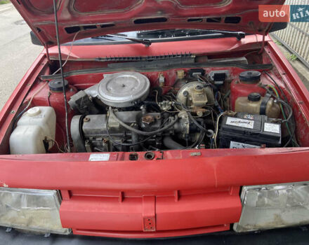 ВАЗ 2108 1988 у Чернівцях на Automoto.ua Червоний ВАЗ 2108, об'ємом двигуна 1.5 л та пробігом 150 тис. км за 750 $, фото 4 на Automoto.ua