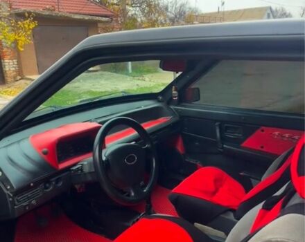 Красный ВАЗ 2108, объемом двигателя 1.5 л и пробегом 100 тыс. км за 2100 $, фото 3 на Automoto.ua