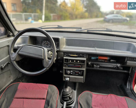 ВАЗ 2108 1989 у Новом Буге на Automoto.ua Червоний ВАЗ 2108, об'ємом двигуна 1.3 л та пробігом 150 тис. км за 1300 $, фото 9 на Automoto.ua