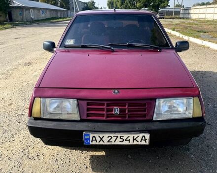 Красный ВАЗ 2108, объемом двигателя 1.1 л и пробегом 230 тыс. км за 1100 $, фото 1 на Automoto.ua