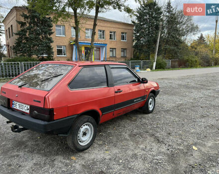 ВАЗ 2108 1989 у Новом Буге на Automoto.ua Червоний ВАЗ 2108, об'ємом двигуна 1.3 л та пробігом 150 тис. км за 1300 $, фото 4 на Automoto.ua