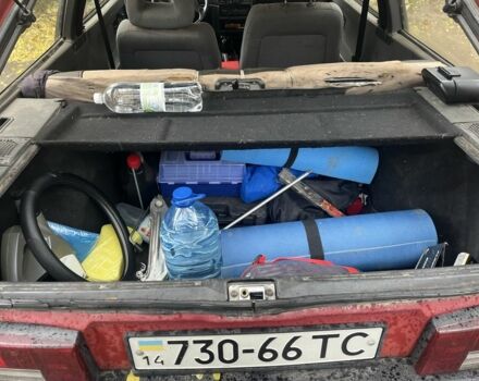 ВАЗ 2108 1989 у Львові на Automoto.ua Червоний ВАЗ 2108, об'ємом двигуна 1.3 л та пробігом 317 тис. км за 900 $, фото 6 на Automoto.ua
