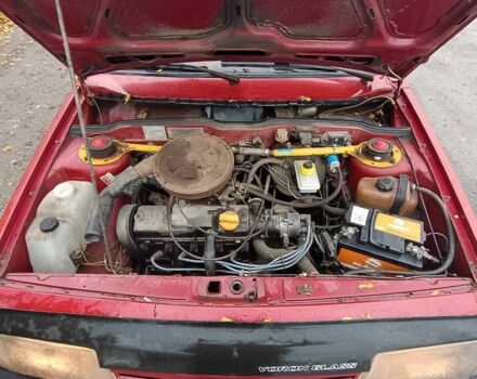 Красный ВАЗ 2108, объемом двигателя 1.3 л и пробегом 250 тыс. км за 900 $, фото 4 на Automoto.ua