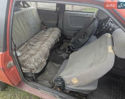 Красный ВАЗ 2108, объемом двигателя 1.3 л и пробегом 400 тыс. км за 708 $, фото 3 на Automoto.ua