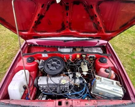 Красный ВАЗ 2108, объемом двигателя 1.3 л и пробегом 250 тыс. км за 850 $, фото 5 на Automoto.ua