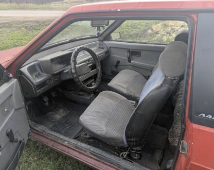 Красный ВАЗ 2108, объемом двигателя 1.3 л и пробегом 400 тыс. км за 709 $, фото 5 на Automoto.ua