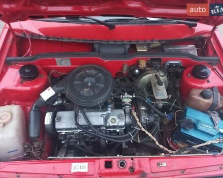Красный ВАЗ 2108, объемом двигателя 1.5 л и пробегом 100 тыс. км за 1200 $, фото 7 на Automoto.ua