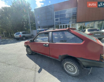 Красный ВАЗ 2108, объемом двигателя 1.3 л и пробегом 300 тыс. км за 500 $, фото 3 на Automoto.ua