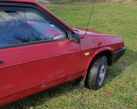 ВАЗ 2108 1991 в Гадяче на Automoto.ua Красный ВАЗ 2108, объемом двигателя 1.3 л и пробегом 323 тыс. км за 1072 $, фото 1 на Automoto.ua