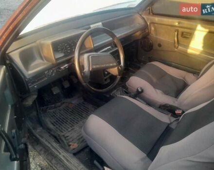 Красный ВАЗ 2108, объемом двигателя 1.5 л и пробегом 330 тыс. км за 500 $, фото 6 на Automoto.ua