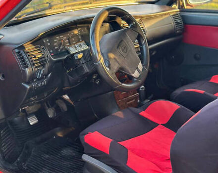 Красный ВАЗ 2108, объемом двигателя 1.1 л и пробегом 150 тыс. км за 950 $, фото 2 на Automoto.ua