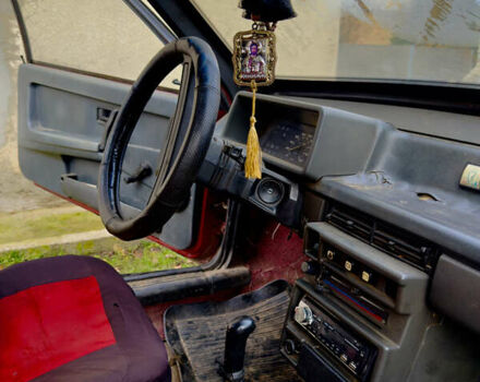 Красный ВАЗ 2108, объемом двигателя 0 л и пробегом 200 тыс. км за 850 $, фото 7 на Automoto.ua