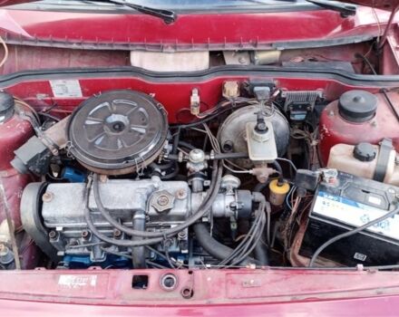 Красный ВАЗ 2108, объемом двигателя 1.5 л и пробегом 200 тыс. км за 852 $, фото 4 на Automoto.ua