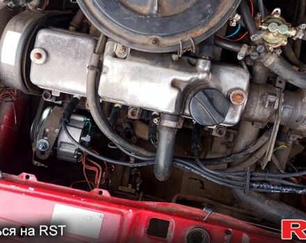 Красный ВАЗ 2108, объемом двигателя 1.5 л и пробегом 195 тыс. км за 1000 $, фото 4 на Automoto.ua