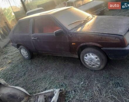 Красный ВАЗ 2108, объемом двигателя 1.5 л и пробегом 330 тыс. км за 500 $, фото 3 на Automoto.ua