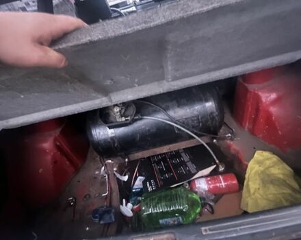 Красный ВАЗ 2108, объемом двигателя 1.3 л и пробегом 19 тыс. км за 999 $, фото 4 на Automoto.ua