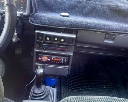 Красный ВАЗ 2108, объемом двигателя 1.1 л и пробегом 125 тыс. км за 1400 $, фото 5 на Automoto.ua