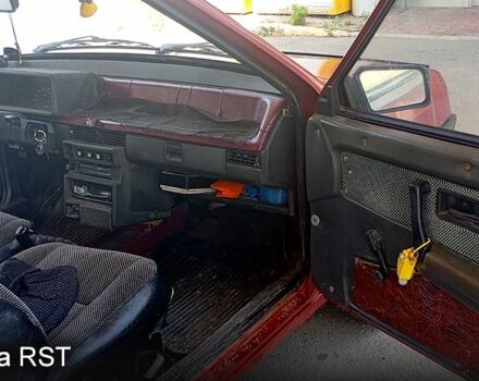 ВАЗ 2108 1992 в Херсоне на Automoto.ua Красный ВАЗ 2108, объемом двигателя 1.5 л и пробегом 0 тыс. км за 910 $, фото 6 на Automoto.ua
