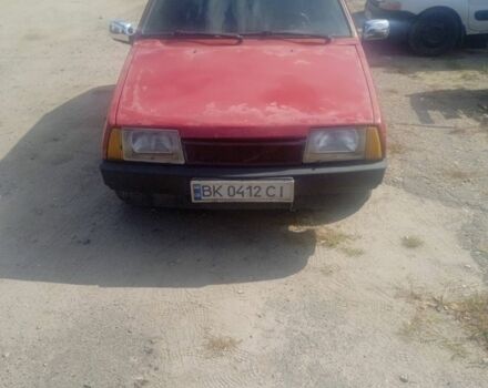 Красный ВАЗ 2108, объемом двигателя 1.5 л и пробегом 100 тыс. км за 800 $, фото 4 на Automoto.ua
