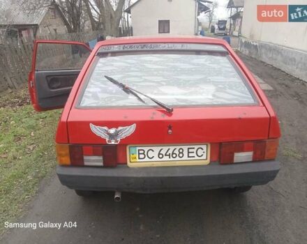 Красный ВАЗ 2108, объемом двигателя 1.5 л и пробегом 320 тыс. км за 1100 $, фото 4 на Automoto.ua