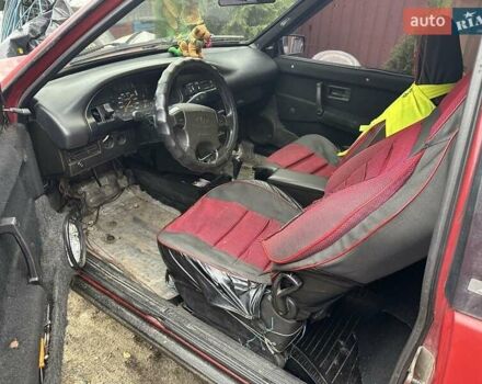 Красный ВАЗ 2108, объемом двигателя 1.3 л и пробегом 300 тыс. км за 667 $, фото 5 на Automoto.ua