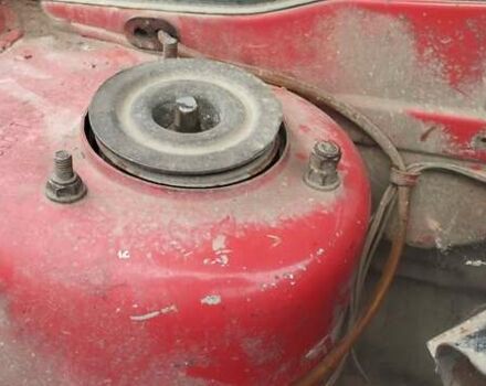 Красный ВАЗ 2108, объемом двигателя 1.5 л и пробегом 120 тыс. км за 650 $, фото 4 на Automoto.ua