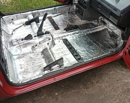 Красный ВАЗ 2108, объемом двигателя 1.1 л и пробегом 1000 тыс. км за 1000 $, фото 5 на Automoto.ua