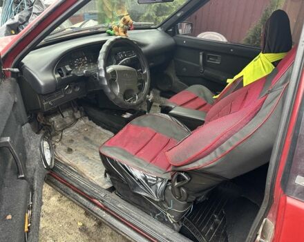 Красный ВАЗ 2108, объемом двигателя 1.3 л и пробегом 300 тыс. км за 667 $, фото 6 на Automoto.ua