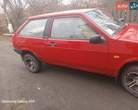 Красный ВАЗ 2108, объемом двигателя 1.5 л и пробегом 320 тыс. км за 1100 $, фото 3 на Automoto.ua