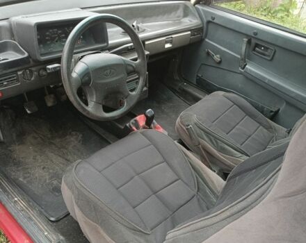 Красный ВАЗ 2108, объемом двигателя 1.3 л и пробегом 200 тыс. км за 1400 $, фото 4 на Automoto.ua