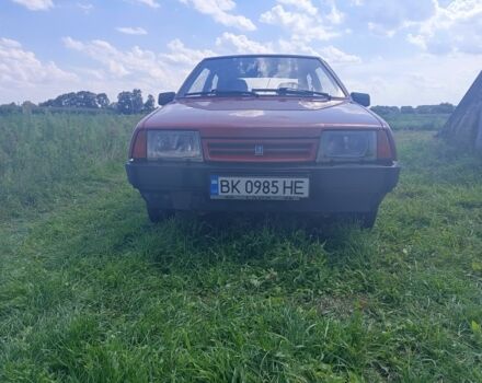 Красный ВАЗ 2108, объемом двигателя 1.1 л и пробегом 50 тыс. км за 350 $, фото 2 на Automoto.ua